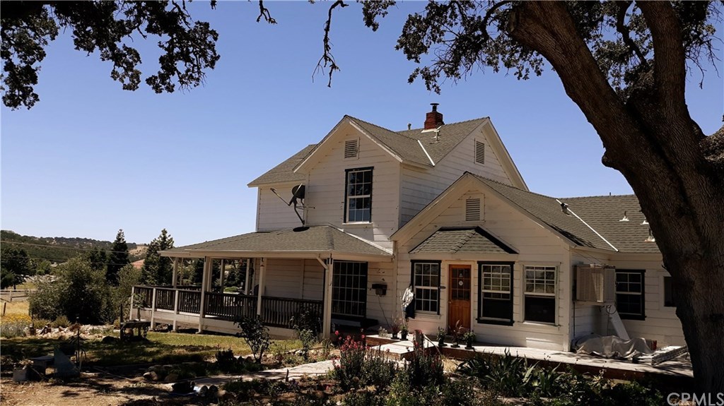 2272 Creston Road Paso Robles, CA 93446 - Photo 1 of 22