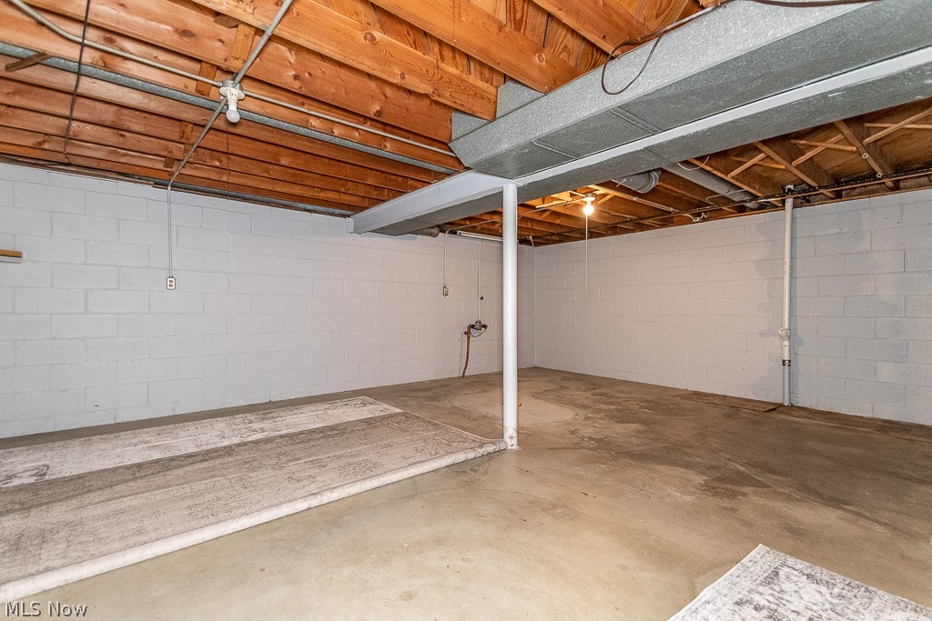 30305 Arnold Road Eastlake, OH 44095 - Photo 14 of 22