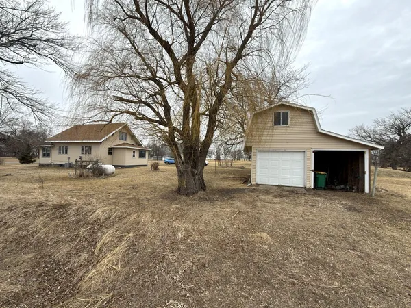 $102,500 | 208 West Margaret Avenue, Barry, MN 56210