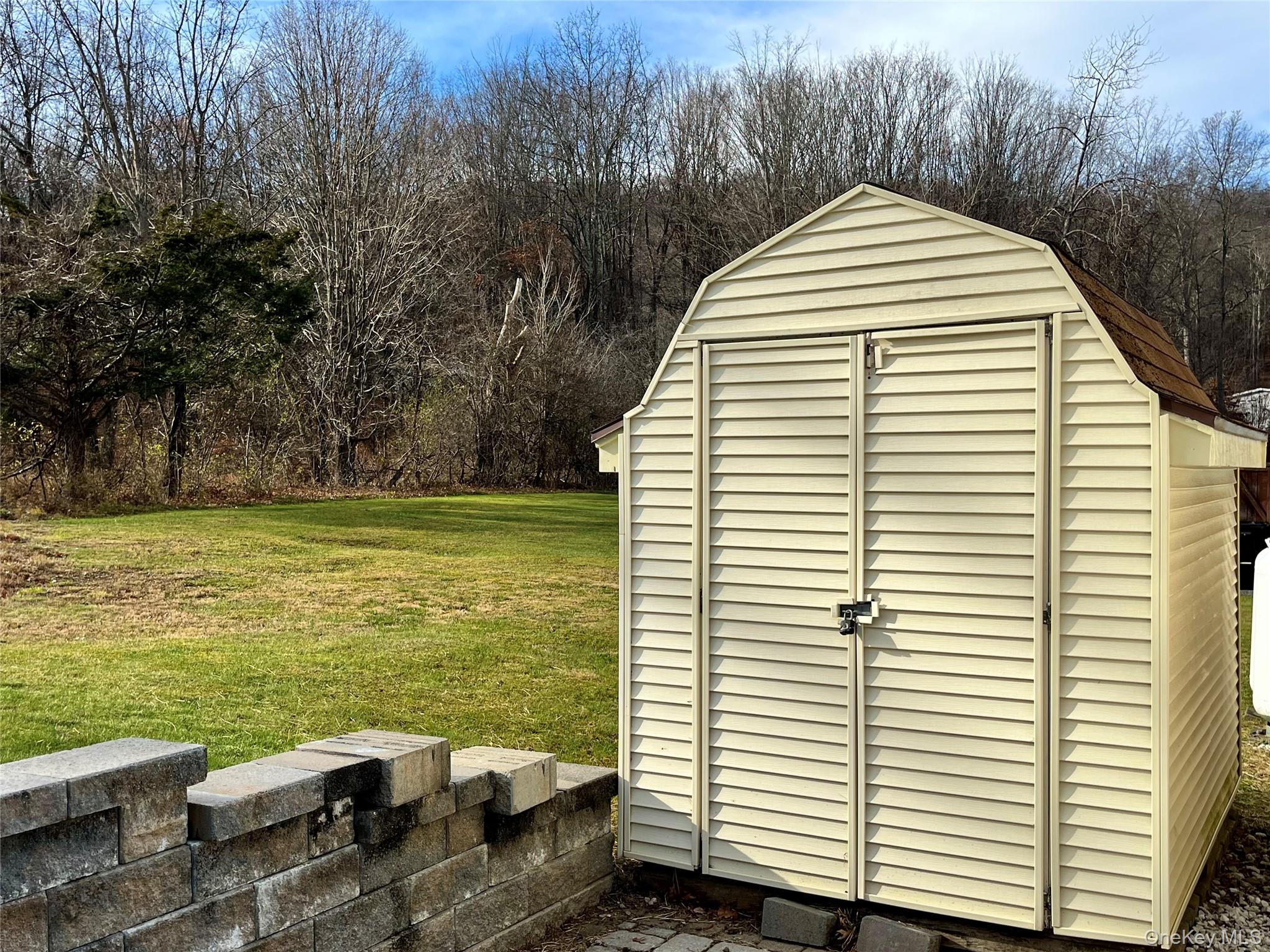 529 5th Avenue Middletown, NY 10941 - Photo 19 of 20 20 - Big shed