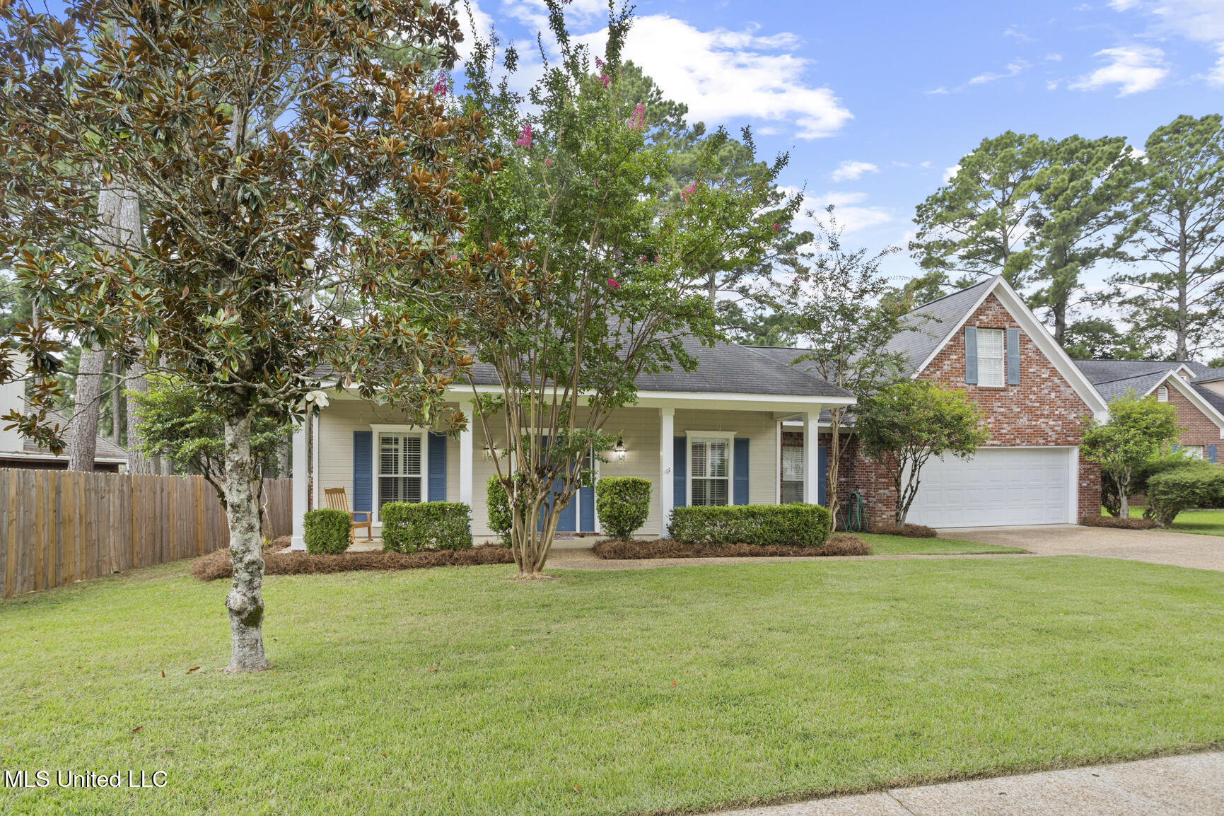 403 Ashtead Court Ridgeland, MS 39157 - Photo 2 of 26 403 Ashstead Ct-23