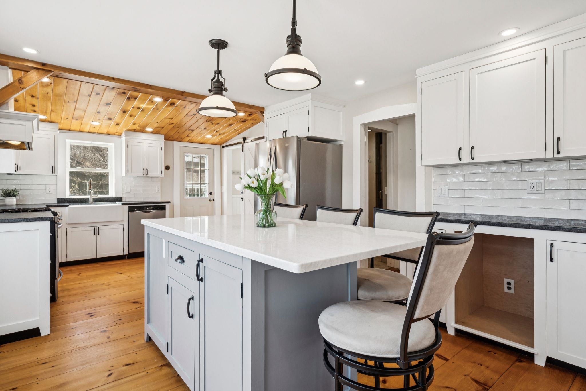 9 Rhododendron Road Fitzwilliam, NH 03447 - Photo 11 of 37