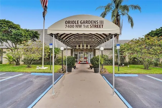 $95,000 | 7360 Northwest 1st Street, Unit 206, Margate, FL 33063