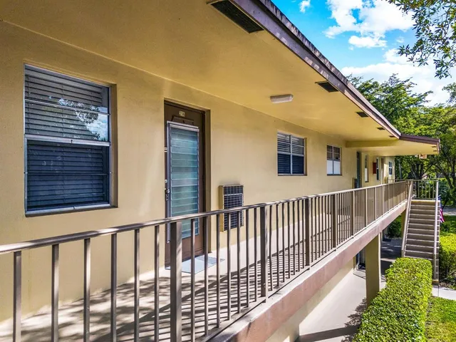 $95,000 | 7360 Northwest 1st Street, Unit 206, Margate, FL 33063