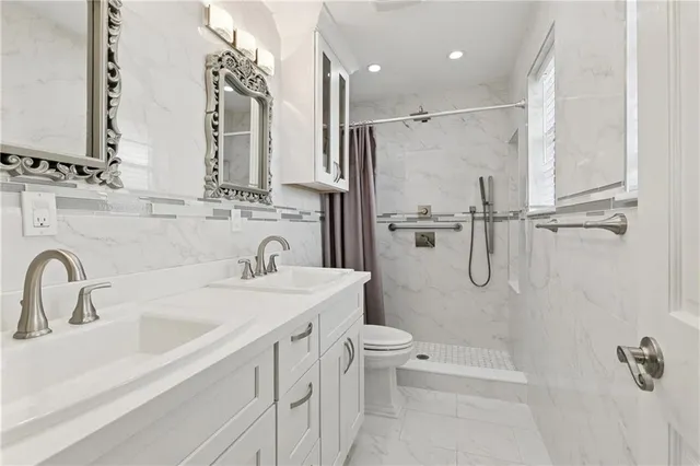 $410,000 | 3920 Lake Trail Drive, Kenner, LA 70065