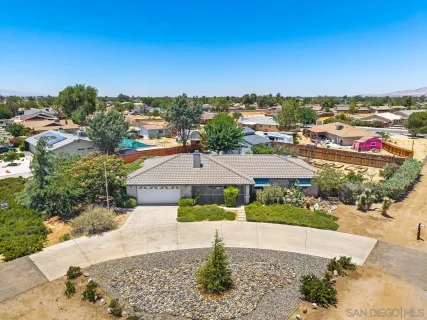 $545,000 | 12450 Algonquin Road, Apple Valley, CA 92308