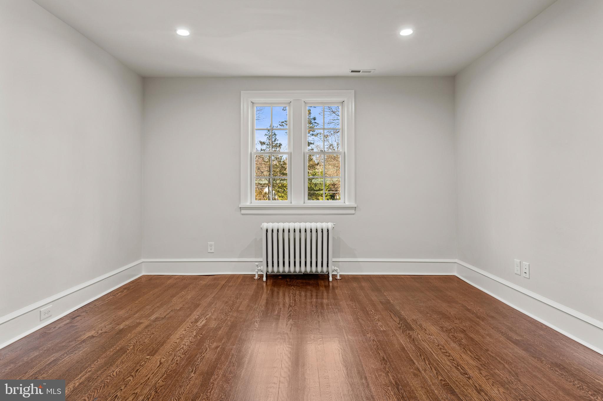 3 Hedgerow Lane Wayne, PA 19087 - Photo 25 of 47 Primary Bedroom