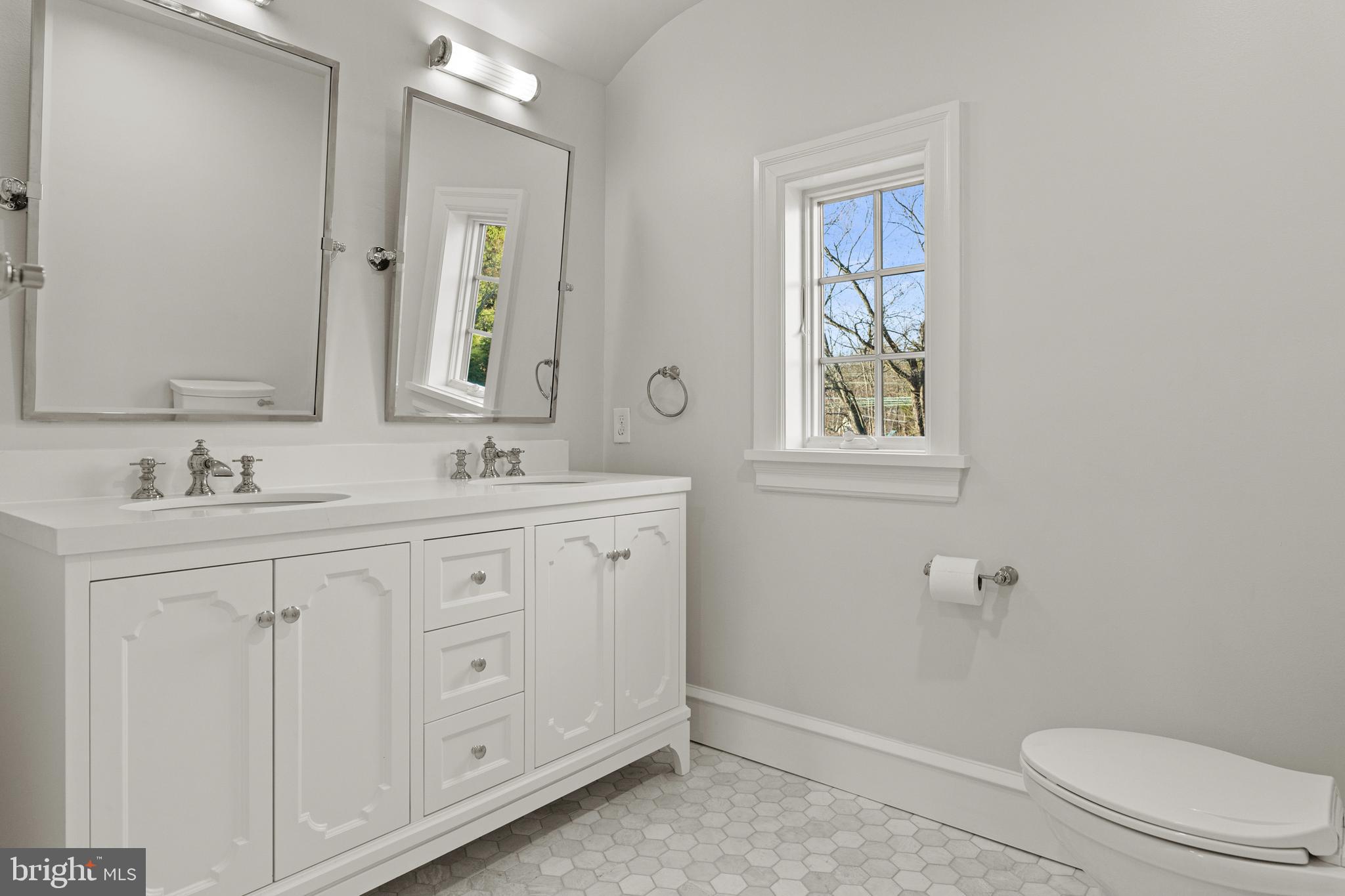 3 Hedgerow Lane Wayne, PA 19087 - Photo 26 of 47 Primary Bath