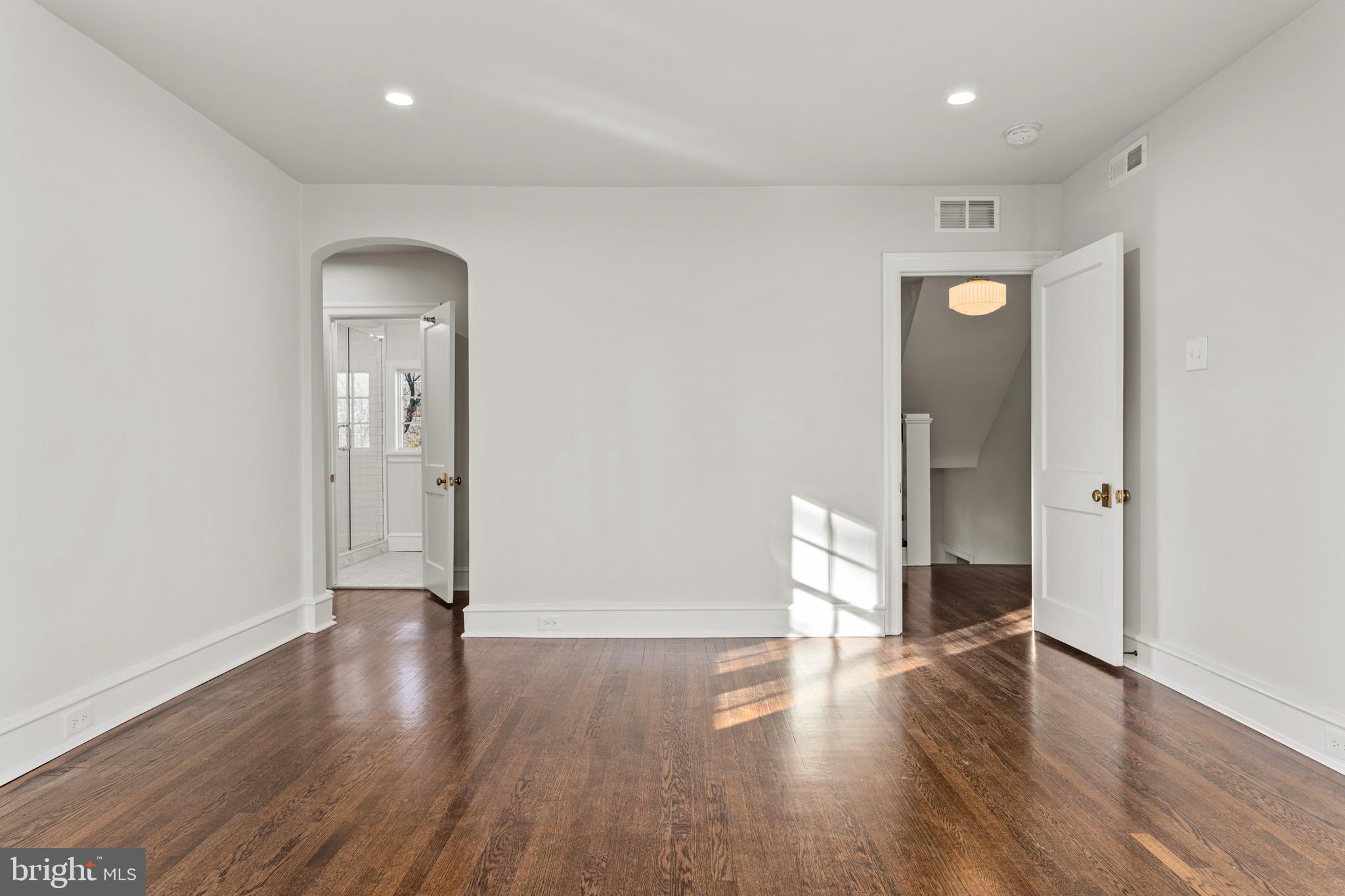 3 Hedgerow Lane Wayne, PA 19087 - Photo 31 of 47 Bedroom 2 - with ensuite bath