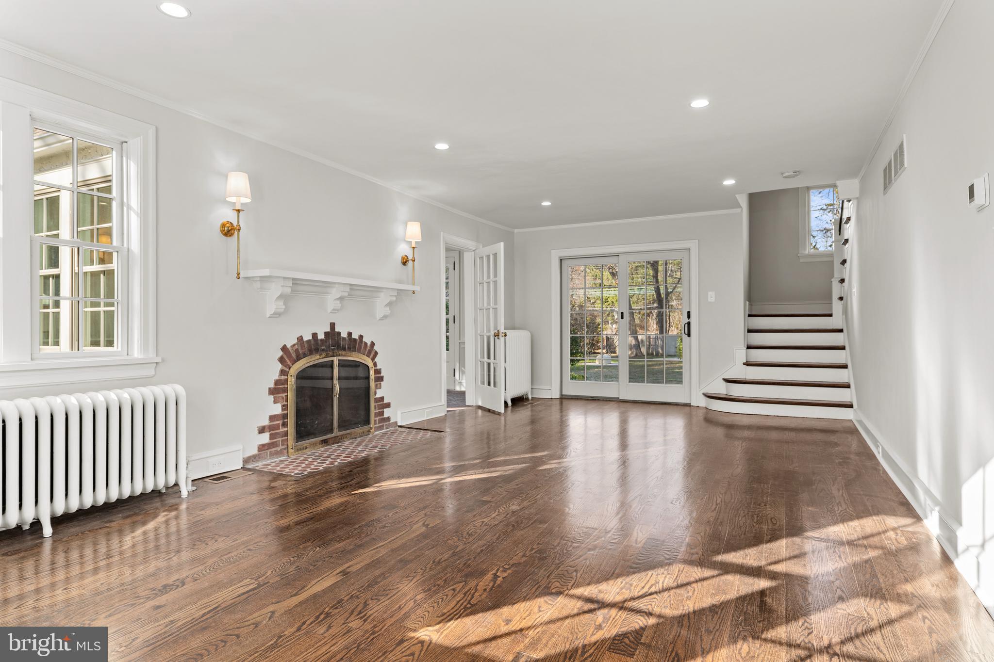 3 Hedgerow Lane Wayne, PA 19087 - Photo 6 of 47 Living Room
