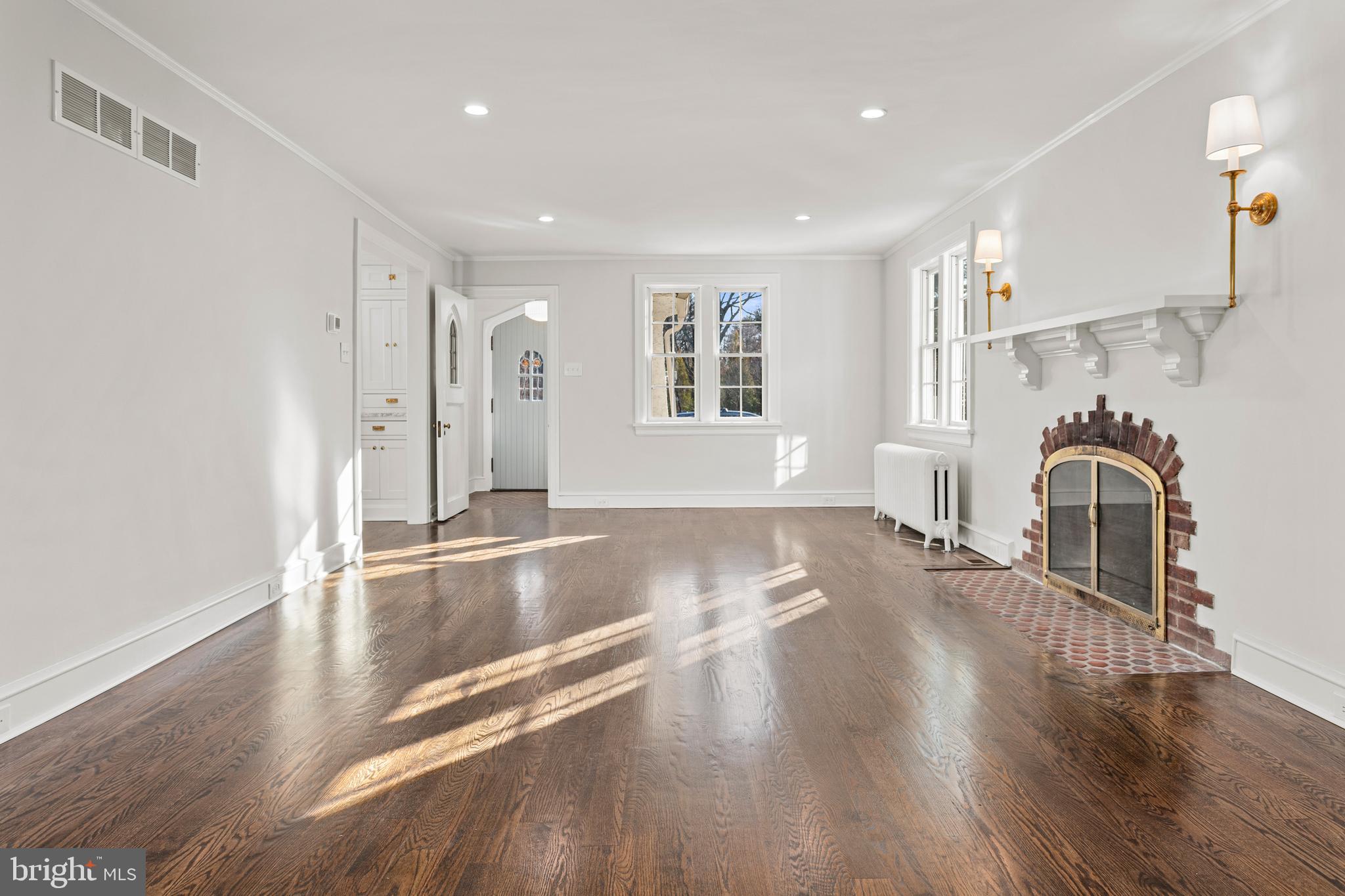3 Hedgerow Lane Wayne, PA 19087 - Photo 7 of 47 Living Room