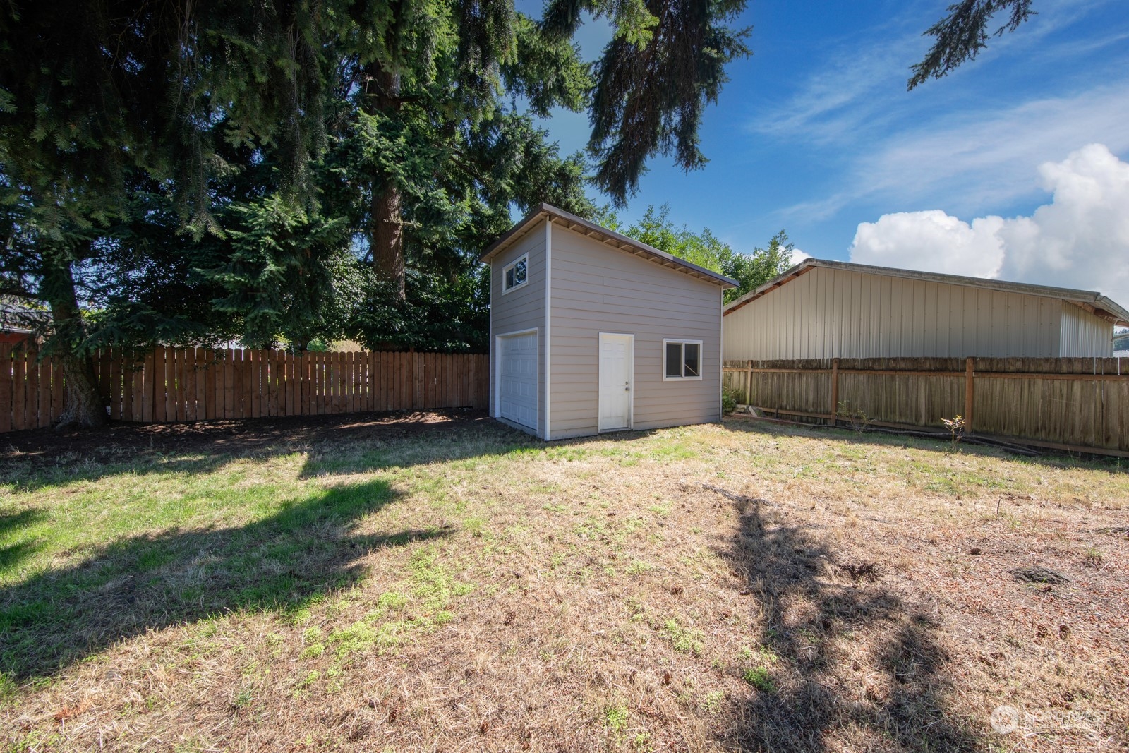 3715 Northeast 22nd Place Renton, WA 98056 - Photo 28 of 32 Gallery Image 28