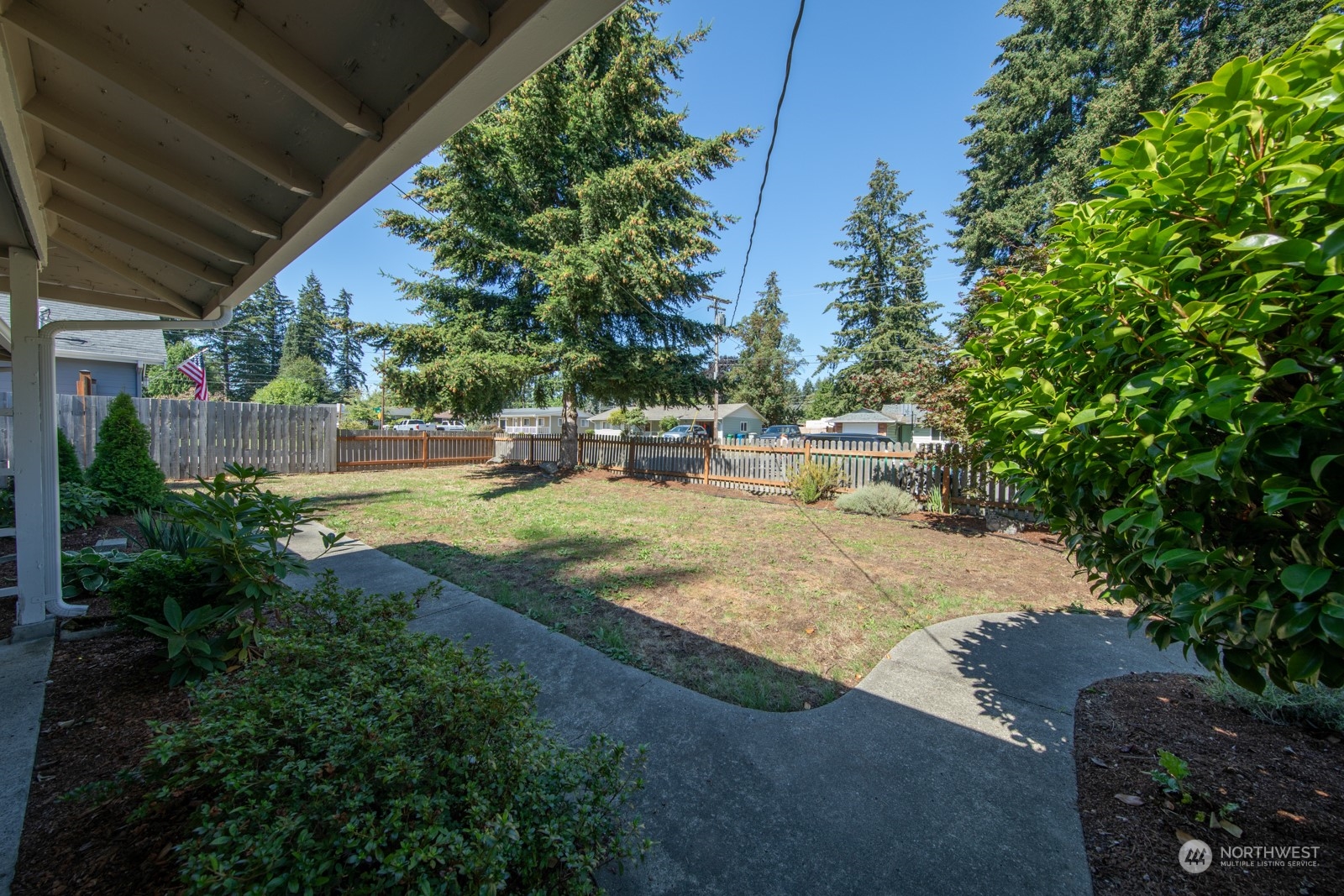 3715 Northeast 22nd Place Renton, WA 98056 - Photo 31 of 32 Gallery Image 31