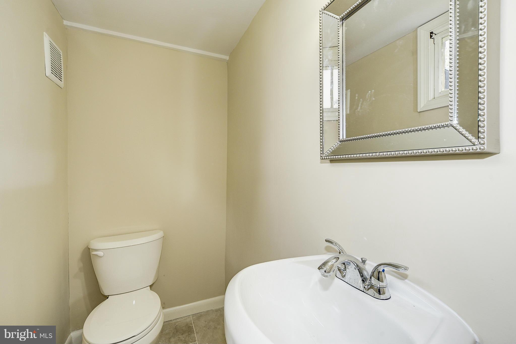 3517 Hargo Street Silver Spring, MD 20906 - Photo 23 of 26 Bath