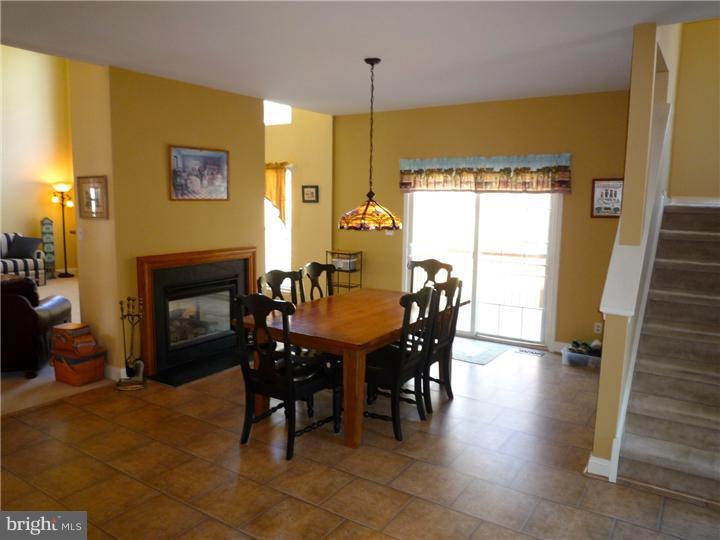 19 Montague Road Newark, DE 19713 - Photo 12 of 25 Breakfast Room