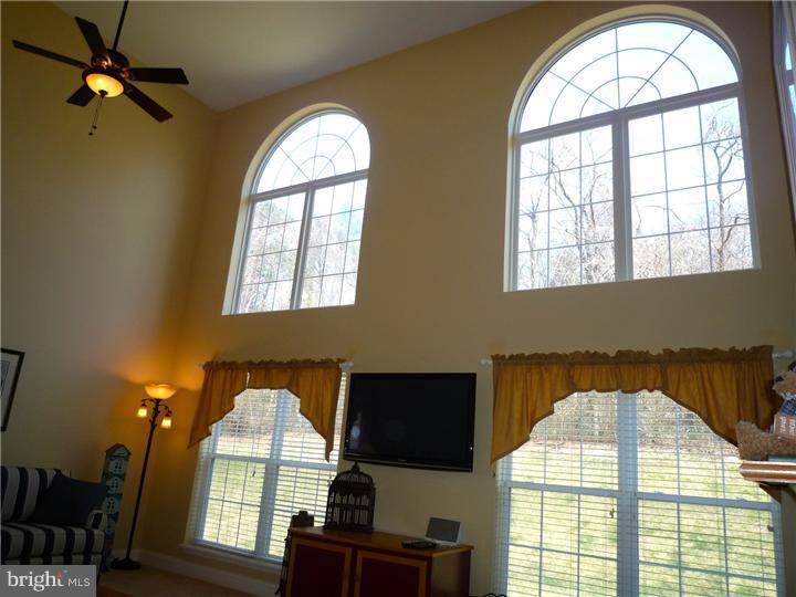 19 Montague Road Newark, DE 19713 - Photo 10 of 25 Family Room