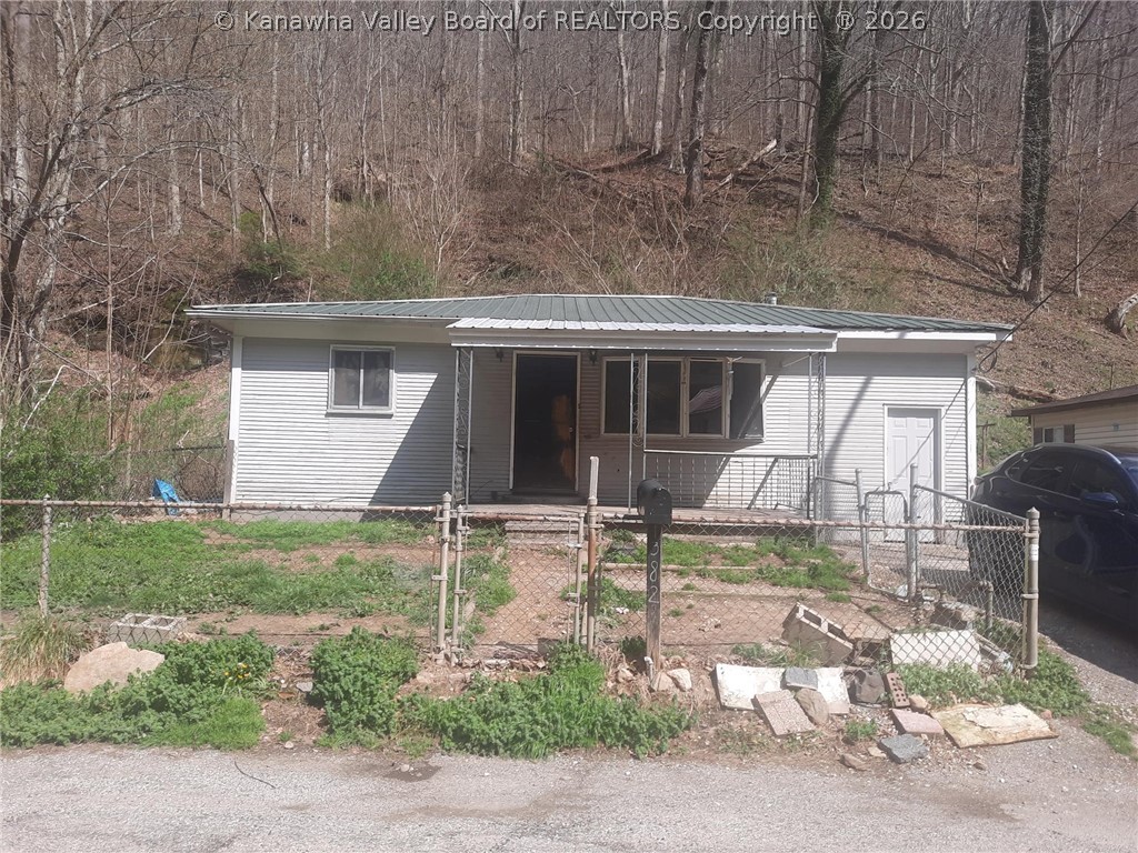 1382 Branch Road Belle, WV 25015 - Photo 1 of 13 Gallery Image 1