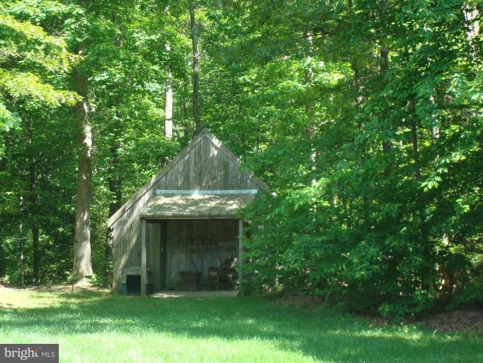 4580 Wilkerson Road Brandywine, MD 20613 - Photo 20 of 26 Shed