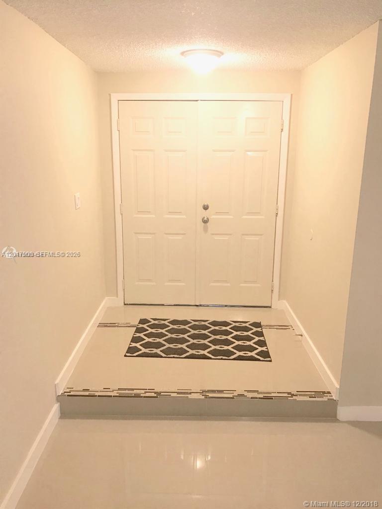 11447 Southwest 33rd Lane Miami, FL 33165 - Photo 2 of 23