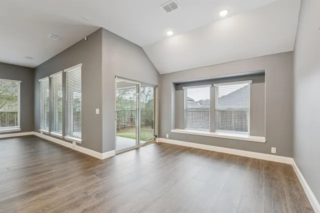 $2,450 | 300 Navo Road, Little Elm, TX 75068