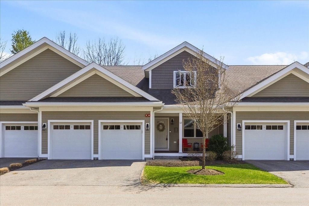 12 Milestone Way, Unit 12 Hanover, MA 02339 - Photo 1 of 36