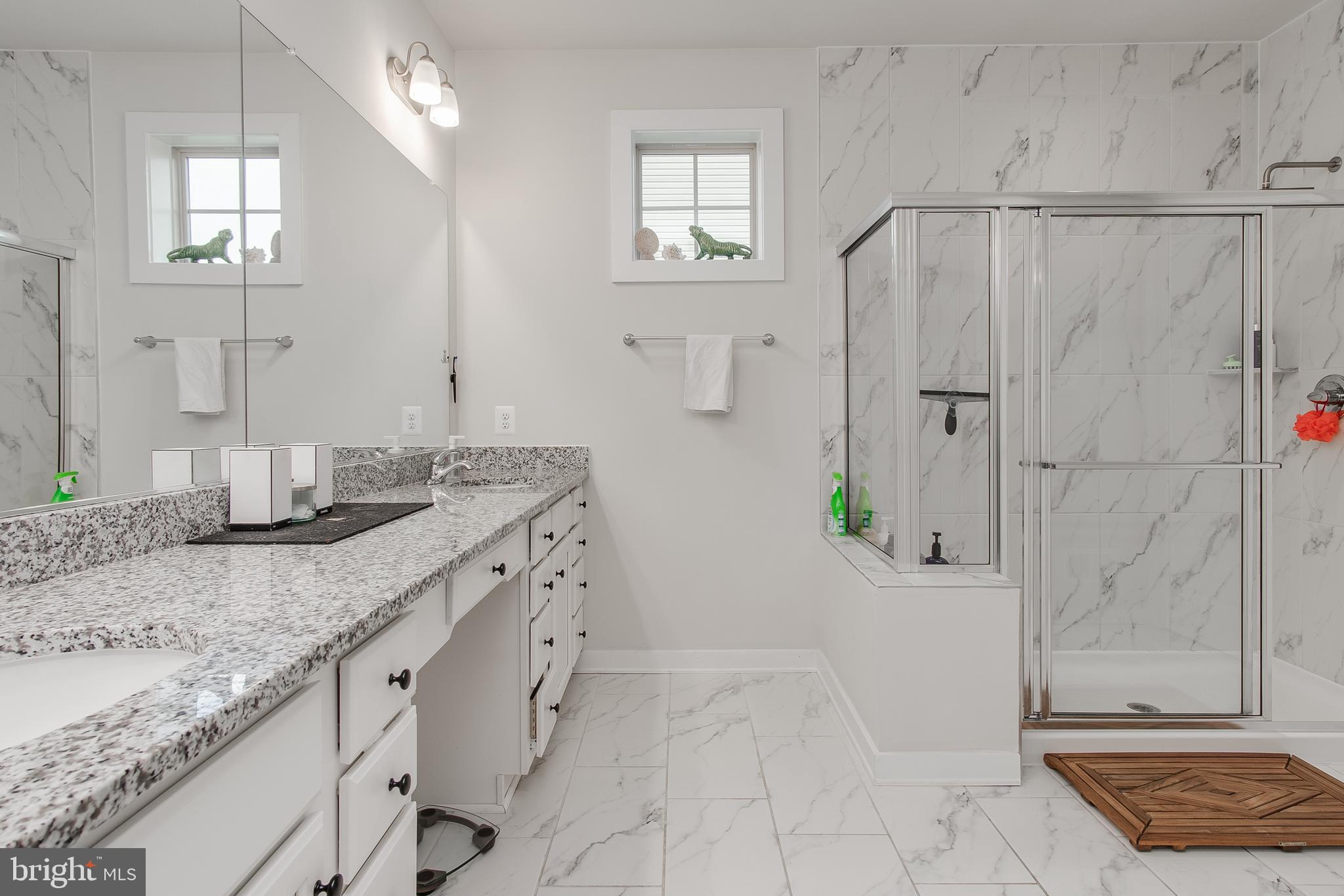 2048 Chamberlain Drive Frederick, MD 21702 - Photo 19 of 39 Owners bathroom Pic 1