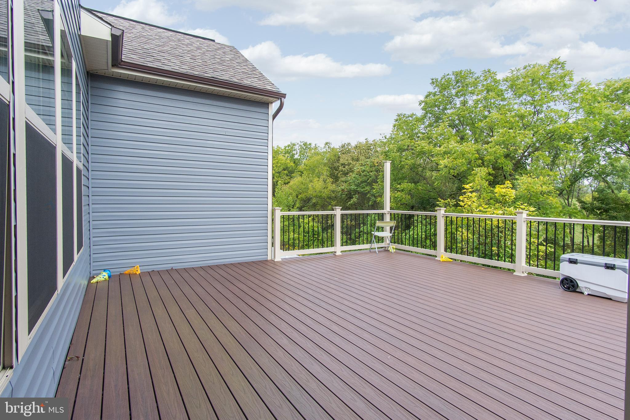 2048 Chamberlain Drive Frederick, MD 21702 - Photo 27 of 39 Deck Pic 2