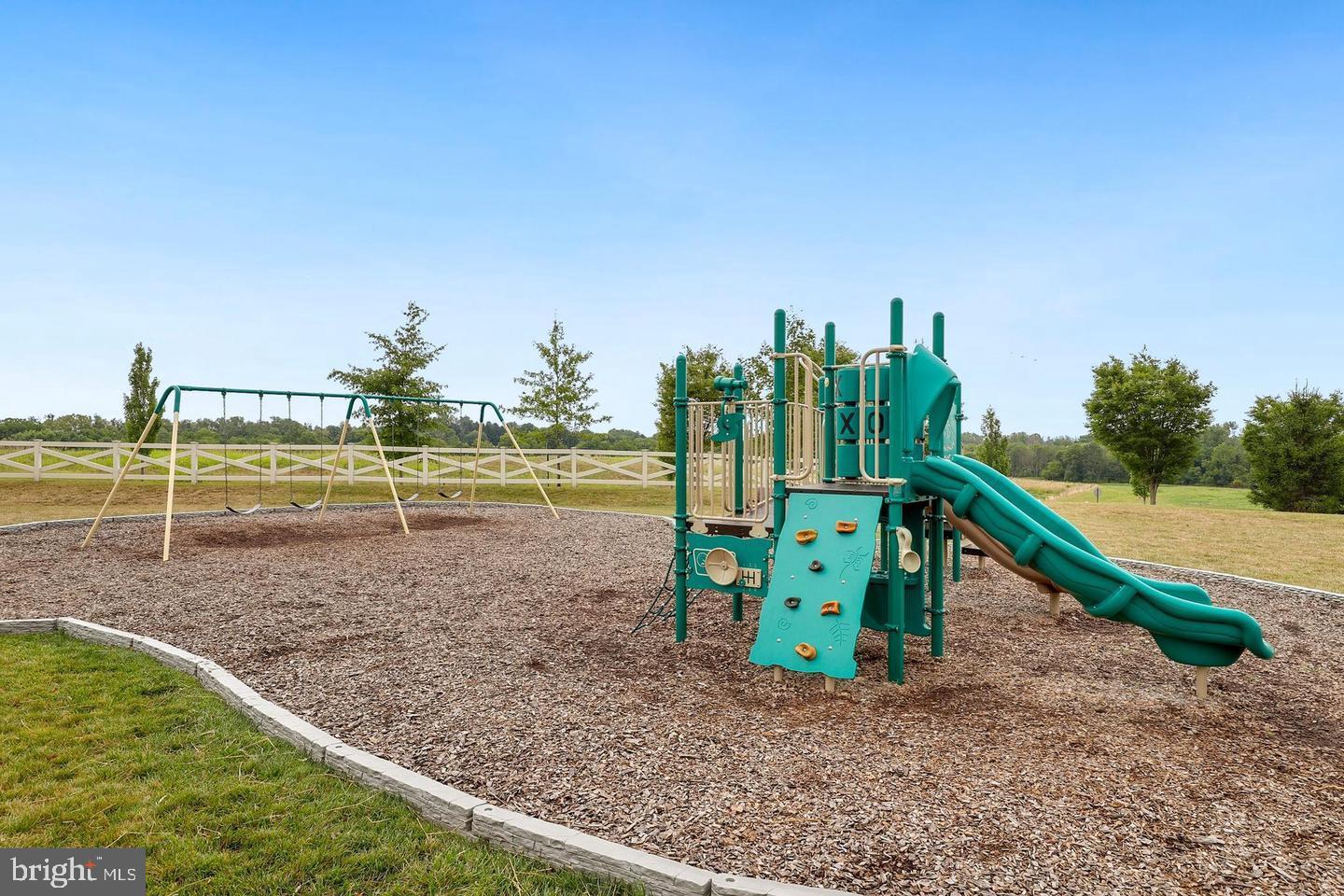 2048 Chamberlain Drive Frederick, MD 21702 - Photo 30 of 39 Community