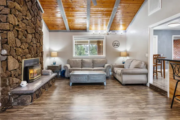 $599,000 | 8641 Redbank Road, Redding, CA 96001