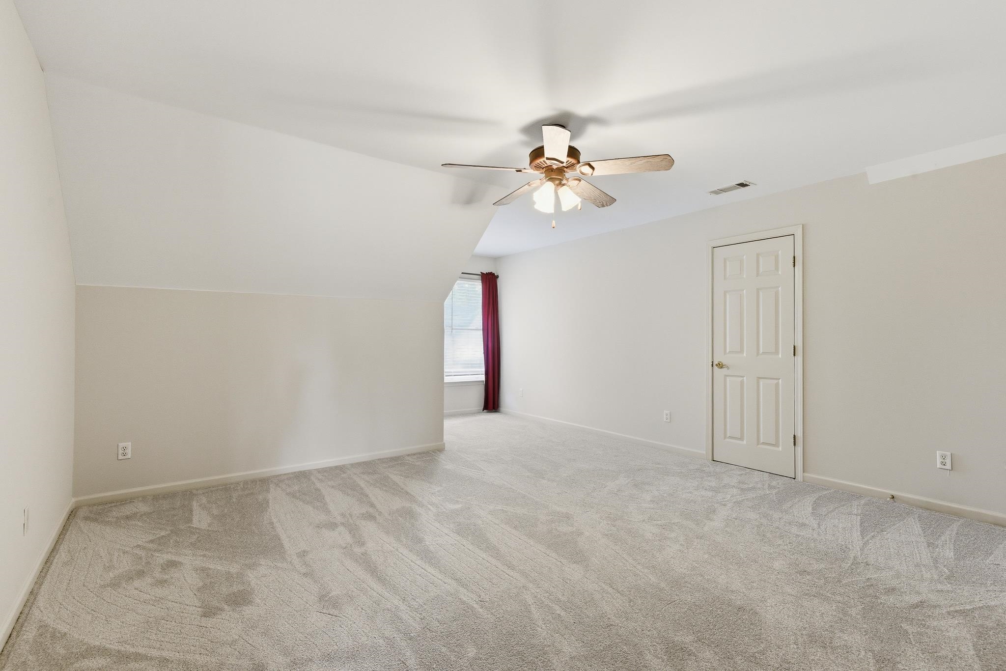 1348 Colbert Cove Collierville, TN 38017 - Photo 27 of 34 a view of an empty room