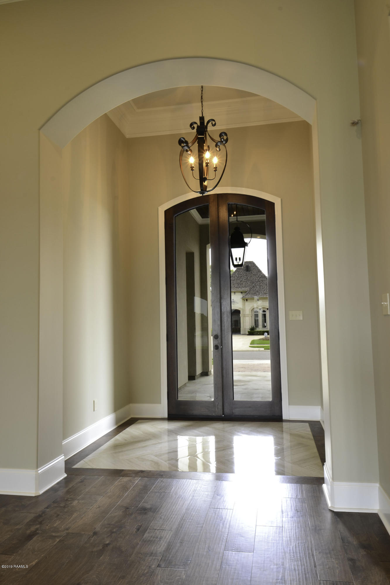202 Rue De La Rochelle Broussard, LA 70518 - Photo 3 of 27 Gallery Image 3