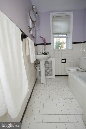 2404 Colston Drive, Unit 101 Silver Spring, MD 20910 - Photo 10 of 19 Bath