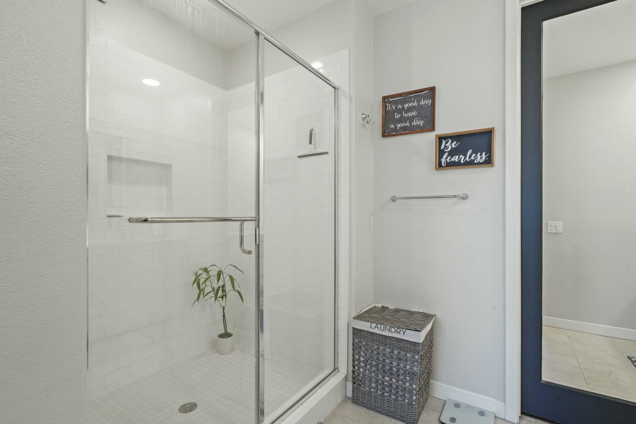 26976 West Prospector Road, Unit 205 Valencia, CA 91381 - Photo 19 of 31 a bathroom with a shower
