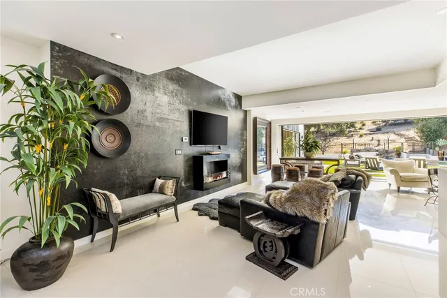 $3,500,000 | 207 Saddlebow Road, Bell Canyon, CA 91307