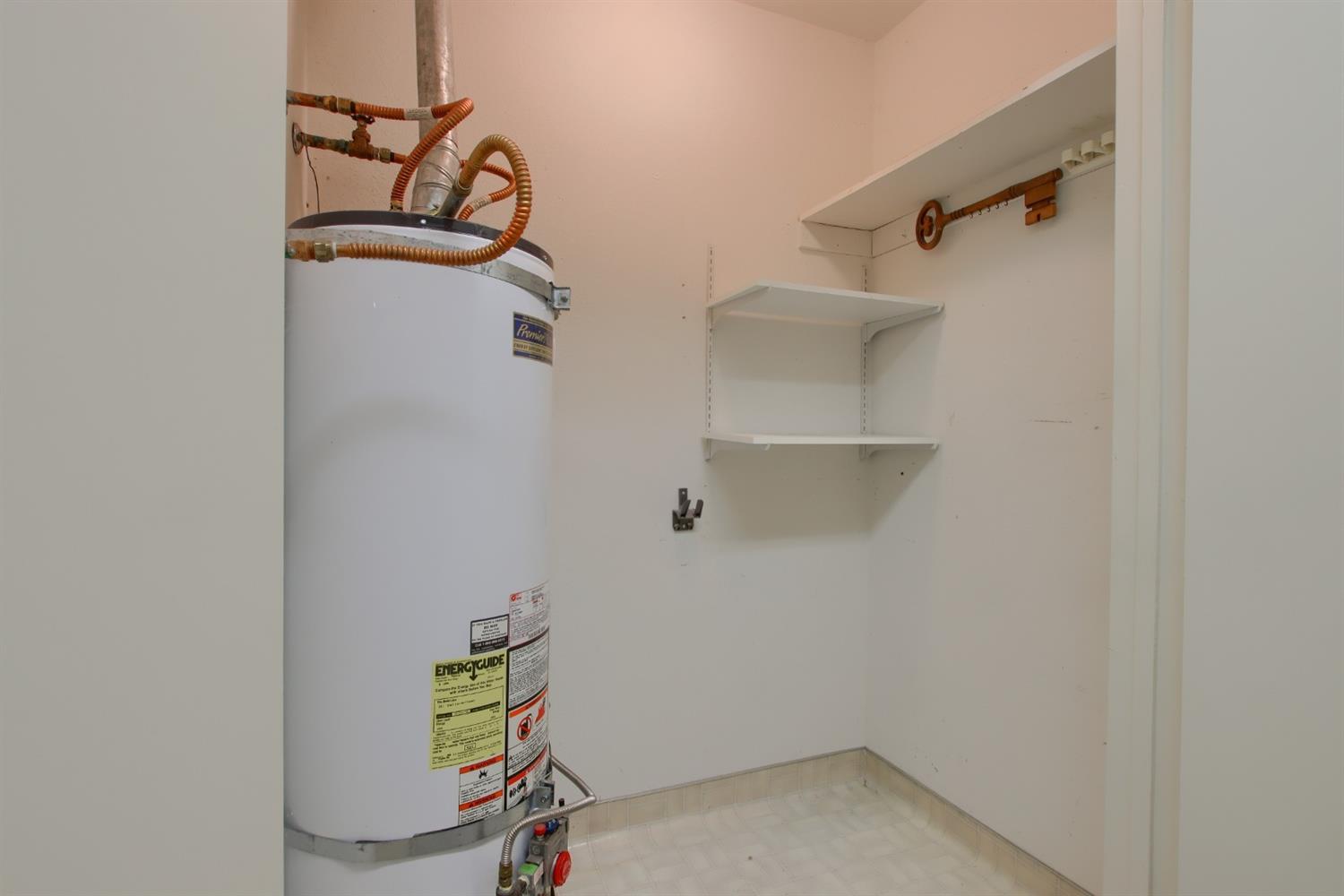 40502 Saddleback Road Bass Lake, CA 93604 - Photo 11 of 34 Utility Room Inside of Laundry Room Main Level