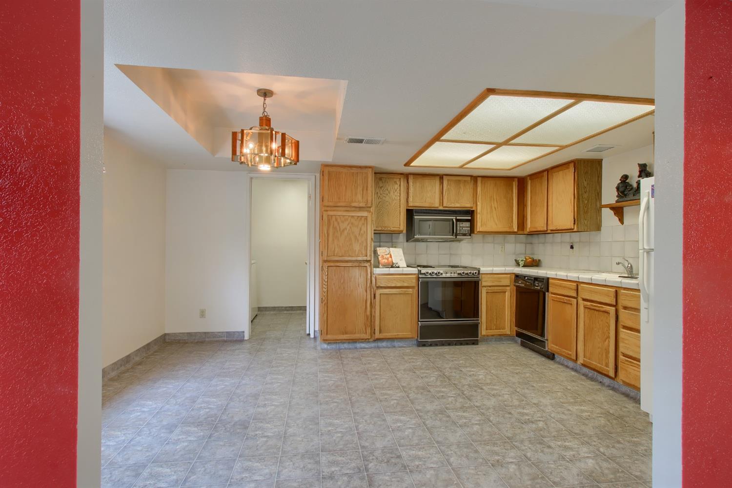 40502 Saddleback Road Bass Lake, CA 93604 - Photo 12 of 34 Gallery Image 12