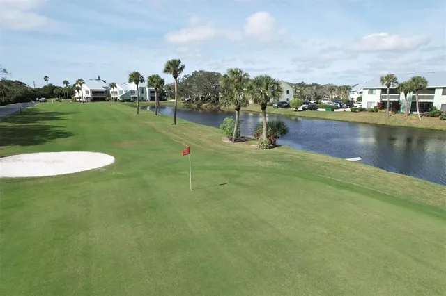 $242,000 | 5725 Pelican Pointe Drive, Unit 4, Sebastian, FL 32958