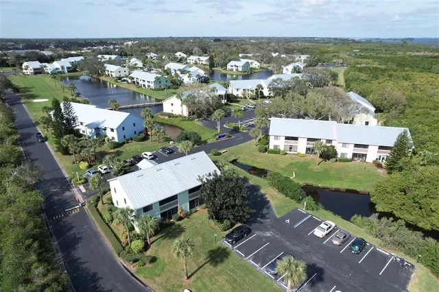 $242,000 | 5725 Pelican Pointe Drive, Unit 4, Sebastian, FL 32958