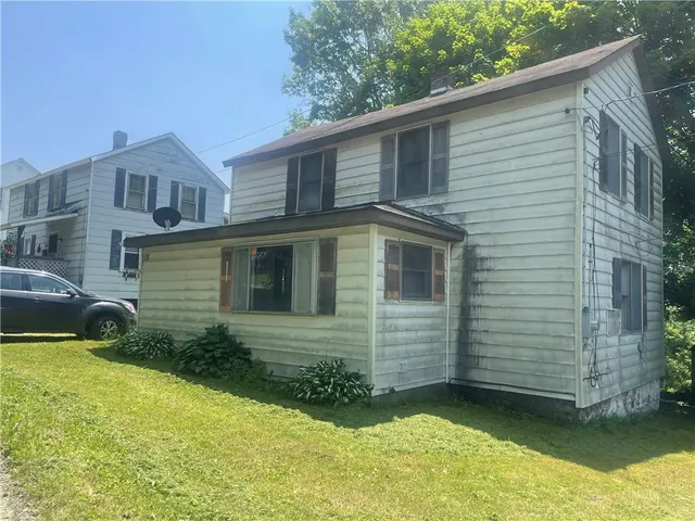 $34,999 | 27 Chestnut Street, Heilwood, PA 15745