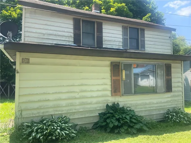 $34,999 | 27 Chestnut Street, Heilwood, PA 15745