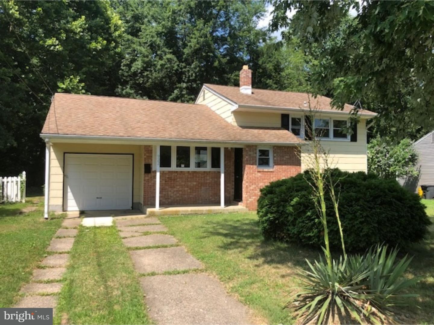 922 Bentley Road Lindenwold, NJ 08021 - Photo 1 of 21