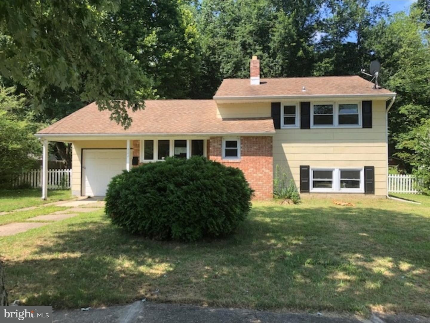 922 Bentley Road Lindenwold, NJ 08021 - Photo 2 of 21