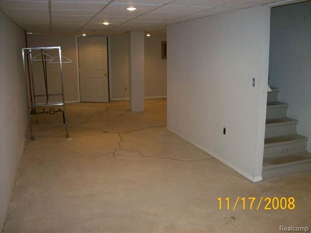 749 Woodfield Way Rochester, MI 48307 - Photo 15 of 17 Finished Basement