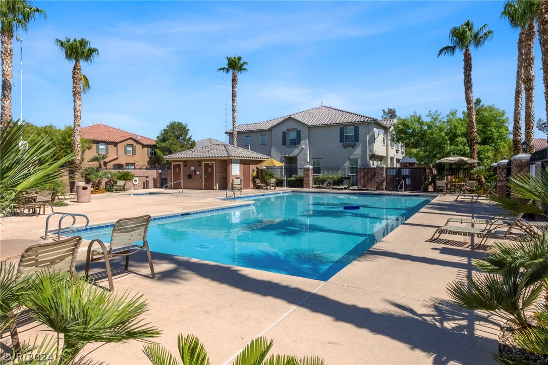 9113 Ripple Ridge Avenue, Unit 102 Las Vegas, NV 89149 - Photo 4 of 45