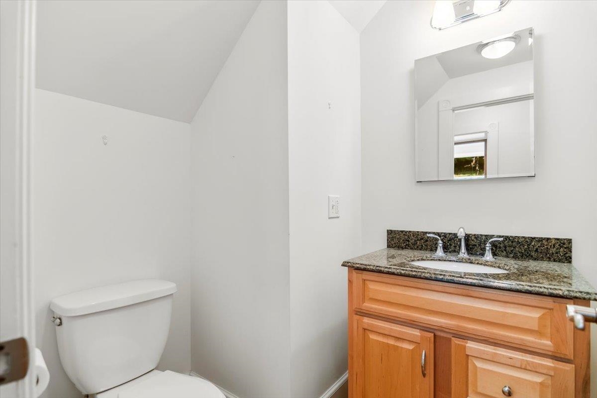 130 Ipan Road Shaftsbury, VT 05257 - Photo 14 of 32