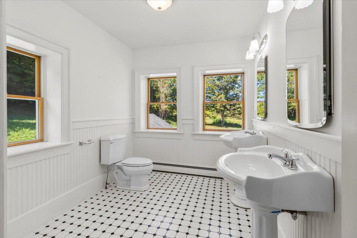 130 Ipan Road Shaftsbury, VT 05257 - Photo 18 of 32