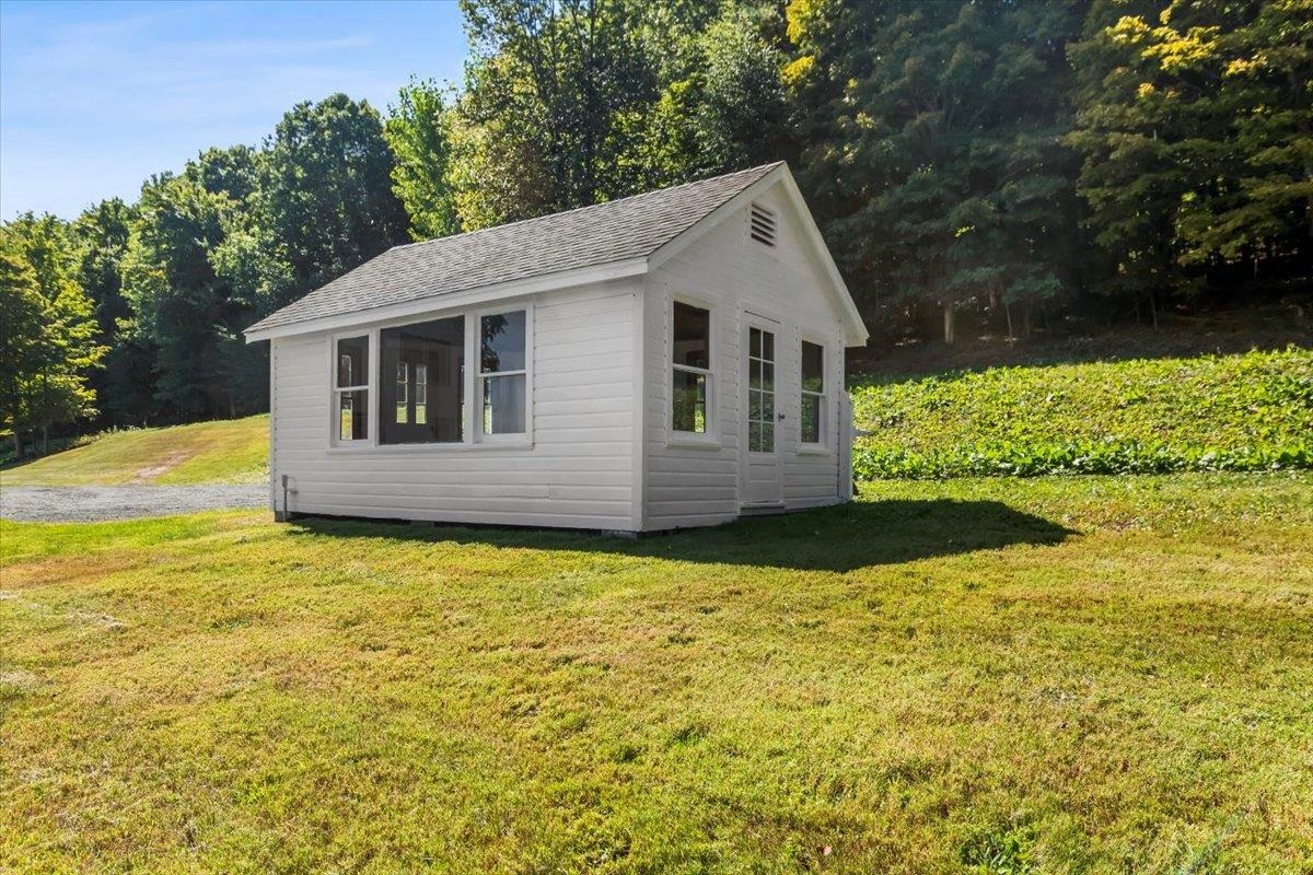 130 Ipan Road Shaftsbury, VT 05257 - Photo 29 of 32