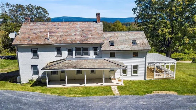$795,000 | 130 Ipan Road, Shaftsbury, VT 05257