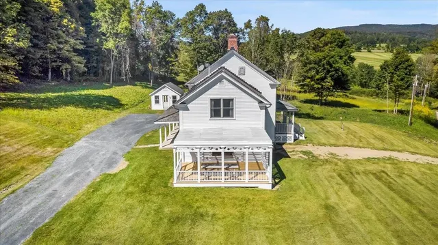 $795,000 | 130 Ipan Road, Shaftsbury, VT 05257