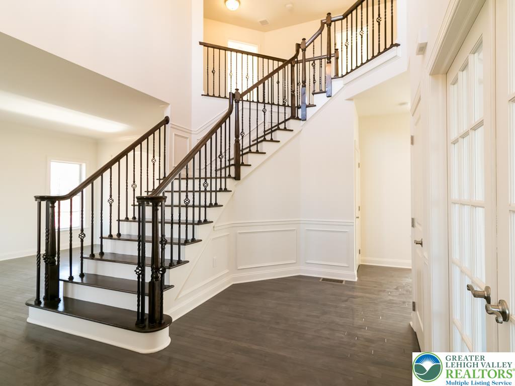 35 Charlie Court, Unit 3 Easton, PA 18042 - Photo 5 of 15 not actual home, photo of previously built home